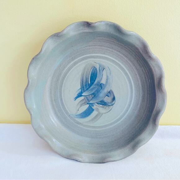 Vtg Signed Studio Stoneware Pottery Pie Plate Dish Pan Ruffled Edge Hand-Made - Picture 2 of 8